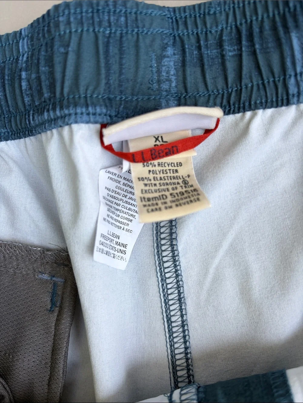 L.L. Bean Men's Slate Blue Geometric Swim Trunks